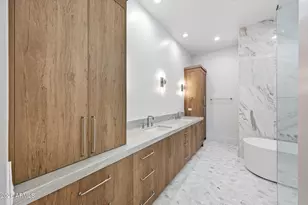 8429 E Del Camino Dr, Scottsdale, AZ 85258 - Photo 21