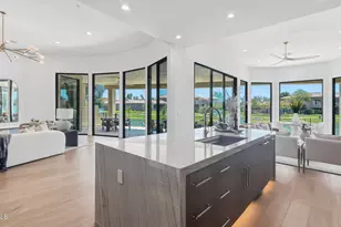 8429 E Del Camino Dr, Scottsdale, AZ 85258 - Photo 15