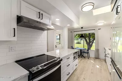 18218 N 99th Drive, Sun City, AZ 85373 - Photo 19