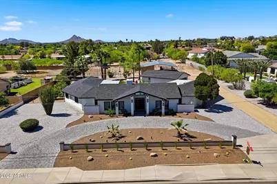 16424 N 44th Street, Phoenix, AZ 85032 - Photo 1