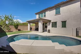 130 N Bay Dr, Gilbert, AZ 85233 - Photo 1