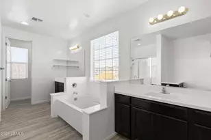 130 N Bay Dr, Gilbert, AZ 85233 - Photo 5