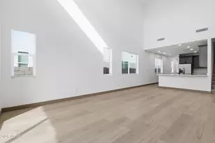 2813 E Trumbull Rd, Phoenix, AZ 85040 - Photo 15