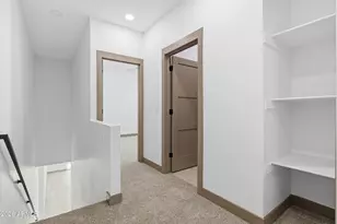 2813 E Trumbull Rd, Phoenix, AZ 85040 - Photo 21