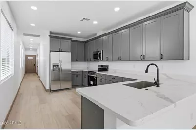 2813 E Trumbull Road #2, Phoenix, AZ 85040 - Photo 9