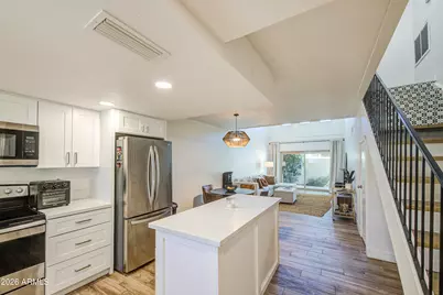 13237 N 25th Drive, Phoenix, AZ 85029 - Photo 5