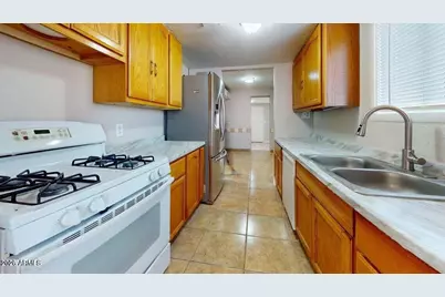 2214 N 24th Place, Phoenix, AZ 85008 - Photo 13