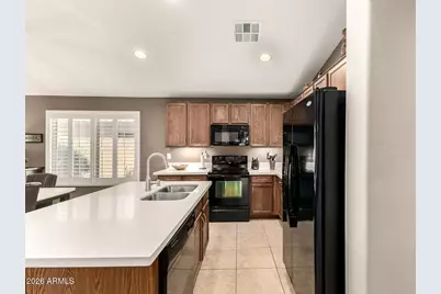 42038 W Cheyenne Drive, Maricopa, AZ 85138 - Photo 5