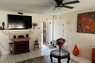 3526 W Harmont Dr, Phoenix, AZ 85051 - Photo 9