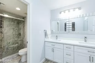 9460 E Mission Ln, Scottsdale, AZ 85258 - Photo 17