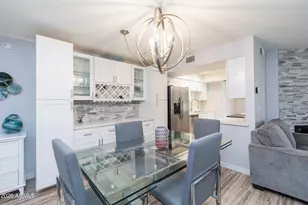 9460 E Mission Ln, Scottsdale, AZ 85258 - Photo 7