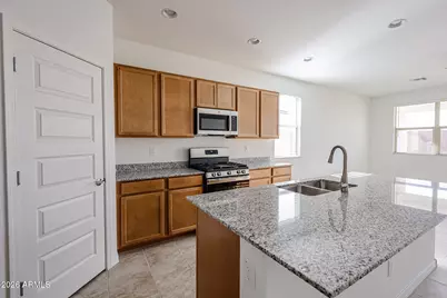 26134 N 170th Avenue, Surprise, AZ 85387 - Photo 3