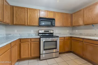 11218 W Glenrosa Avenue, Phoenix, AZ 85037 - Photo 11