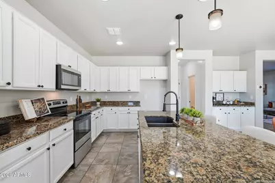 16789 W Moreland Street, Goodyear, AZ 85338 - Photo 17