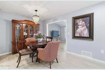 10734 W Saratoga Circle, Sun City, AZ 85351 - Photo 9