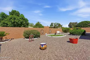 10734 W Saratoga Cir, Sun City, AZ 85351 - Photo 35