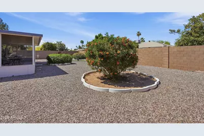 10734 W Saratoga Circle, Sun City, AZ 85351 - Photo 39