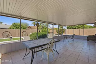 10734 W Saratoga Cir, Sun City, AZ 85351 - Photo 31