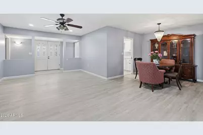 10734 W Saratoga Circle, Sun City, AZ 85351 - Photo 7