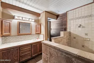 14 E Orangewood Ave, Phoenix, AZ 85020 - Photo 13