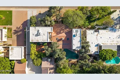 14 E Orangewood Avenue, Phoenix, AZ 85020 - Photo 29