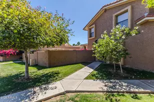 736 E North Ln, Phoenix, AZ 85020 - Photo 3
