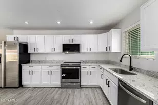 8103 N 56th Ave, Glendale, AZ 85302 - Photo 11