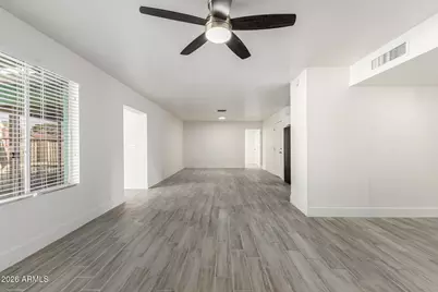 8103 N 56th Avenue, Glendale, AZ 85302 - Photo 7