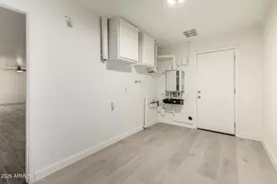 8103 N 56th Ave, Glendale, AZ 85302 - Photo 27