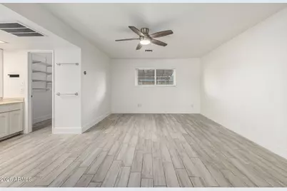 8103 N 56th Avenue, Glendale, AZ 85302 - Photo 13