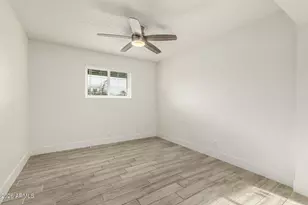 8103 N 56th Ave, Glendale, AZ 85302 - Photo 19