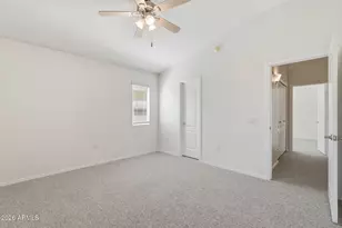 2250 E Deer Valley Rd, Phoenix, AZ 85024 - Photo 19