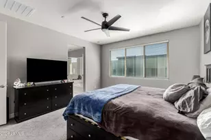 25318 N 19th Dr, Phoenix, AZ 85085 - Photo 11