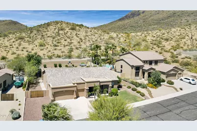 26022 N 44th Drive, Phoenix, AZ 85083 - Photo 13