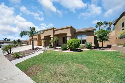 26022 N 44th Drive, Phoenix, AZ 85083 - Photo 9