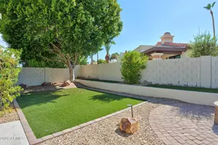 4615 E Monte Way, Phoenix, AZ 85044 - Photo 11