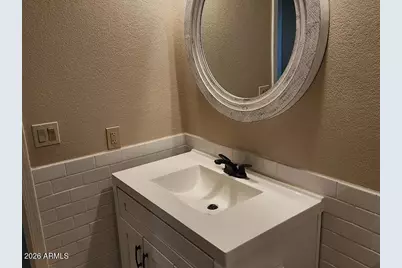 4615 E Monte Way E, Phoenix, AZ 85044 - Photo 17