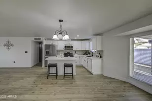 6213 W Almeria Rd, Phoenix, AZ 85035 - Photo 11