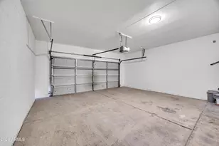 9084 N 47th Ln, Glendale, AZ 85302 - Photo 23