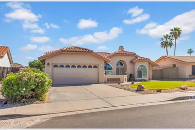 3945 E Salinas Street, Phoenix, AZ 85044 - Photo 1