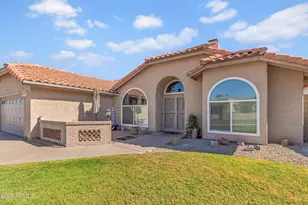 3945 E Salinas St, Phoenix, AZ 85044 - Photo 3