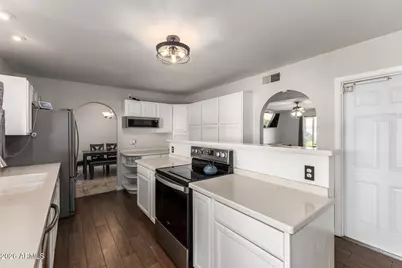 4419 W Vogel Avenue, Glendale, AZ 85302 - Photo 3