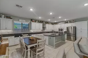 17157 W Laurie Ln, Waddell, AZ 85355 - Photo 15