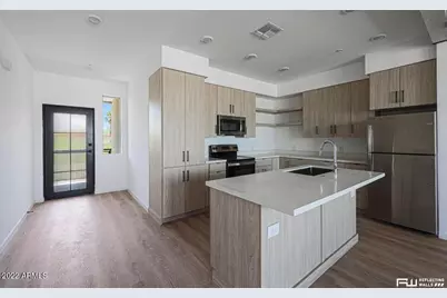 16655 E El Lago Boulevard #Unit 205, Fountain Hills, AZ 85268 - Photo 9