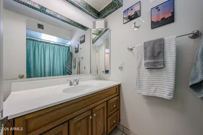 10410 N 7th Place #2, Phoenix, AZ 85020 - Photo 21