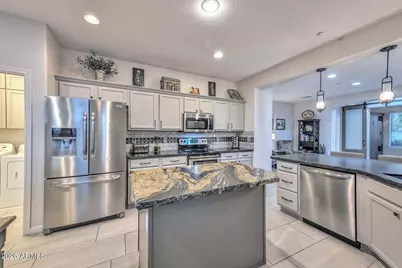 12362 W Gambit Trail, Peoria, AZ 85383 - Photo 9