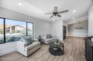 9811 E Sutton Dr, Scottsdale, AZ 85260 - Photo 11