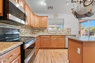 1732 E Magnum Road, San Tan Valley, AZ 85140 - Photo 7