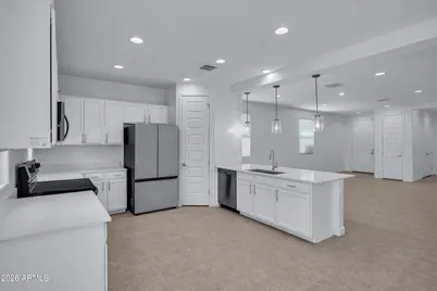 2701 S Reavis Falls Road, Apache Junction, AZ 85119 - Photo 11