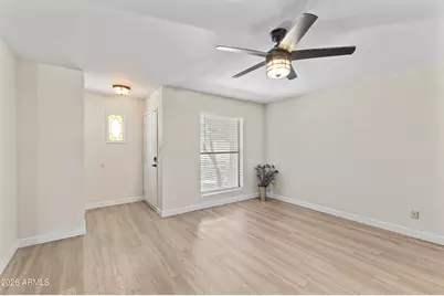 1425 E Desert Cove Avenue #15, Phoenix, AZ 85020 - Photo 3